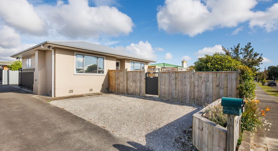  at 12 Somerset Crescent, Highbury, Palmerston North, Manawatu / Whanganui