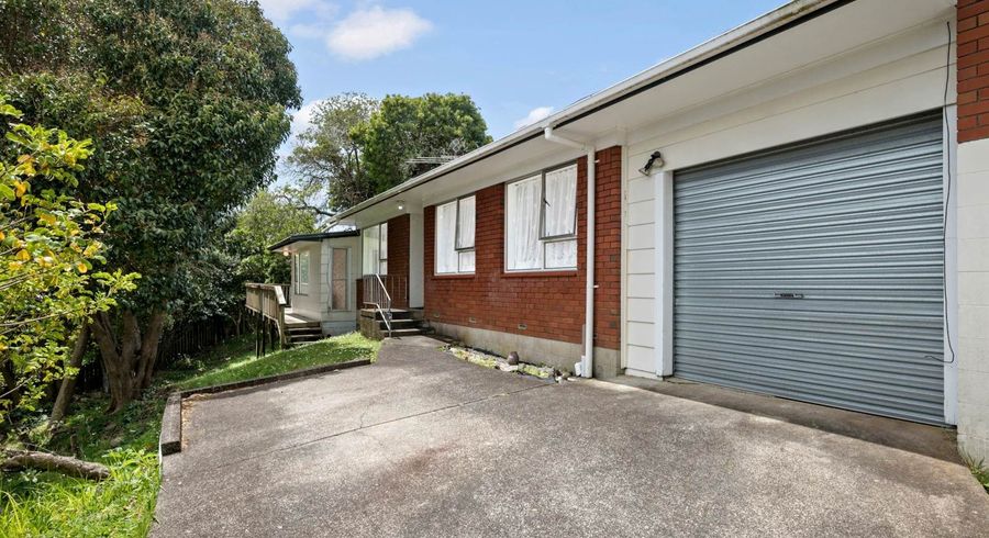  at 11b Lancelot Place, Glenfield, North Shore City, Auckland