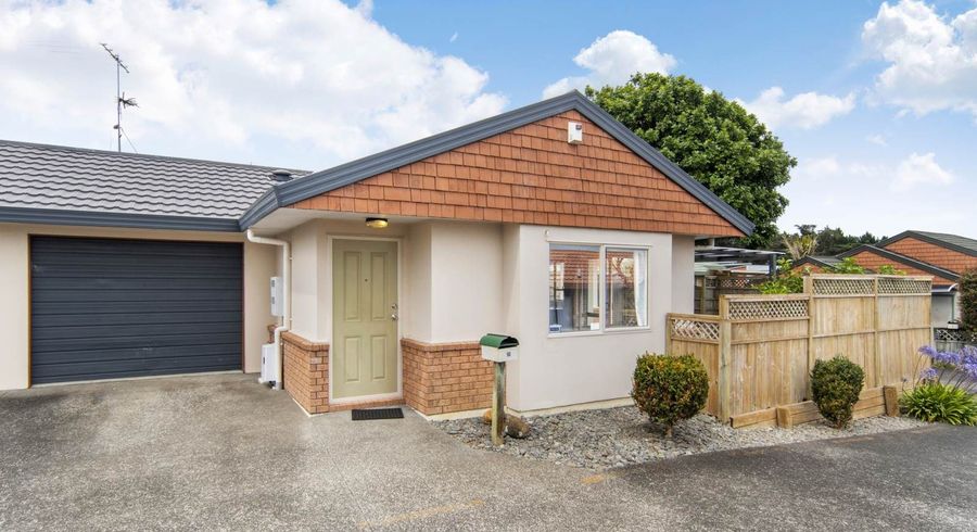  at 10/520 Don Buck Road, Massey, Waitakere City, Auckland