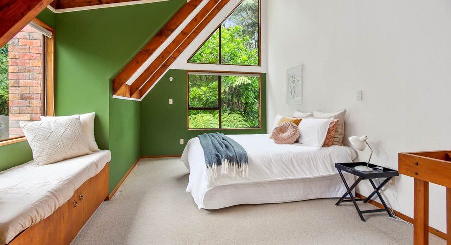  at 324 Huia Road, Titirangi, Auckland