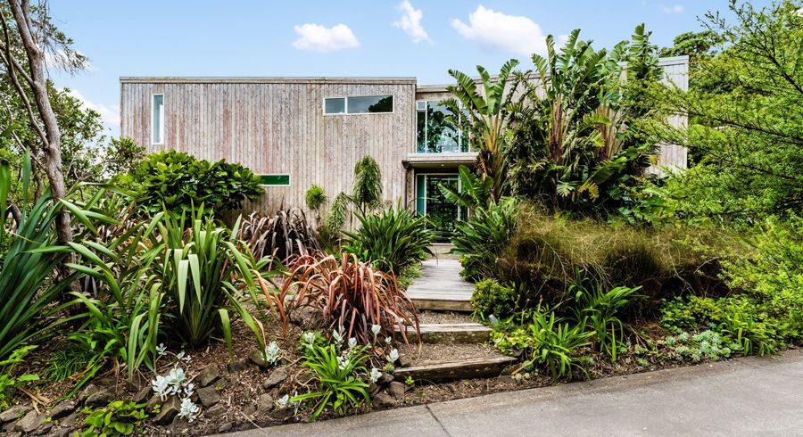  at 2 Berridge Road, Waimauku