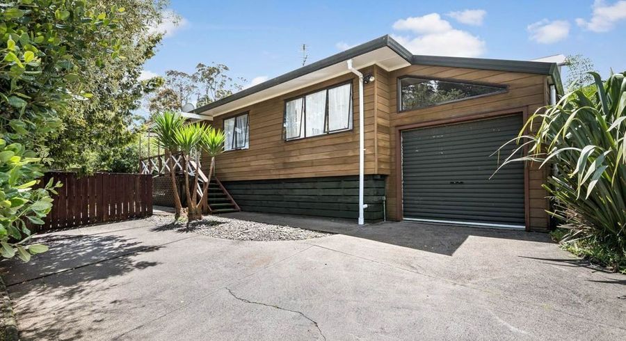  at 1/13 Trengove Place, West Harbour, Waitakere City, Auckland