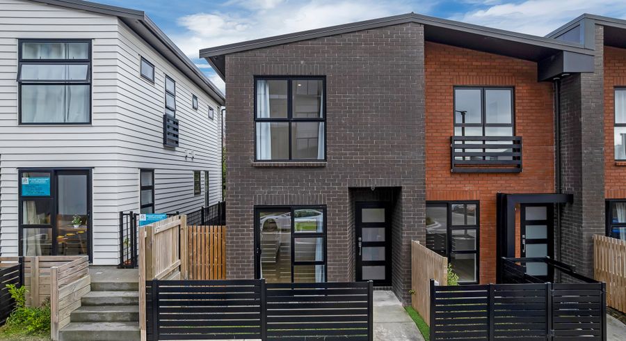  at 24 Rauemi Way, Te Atatu South, Waitakere City, Auckland