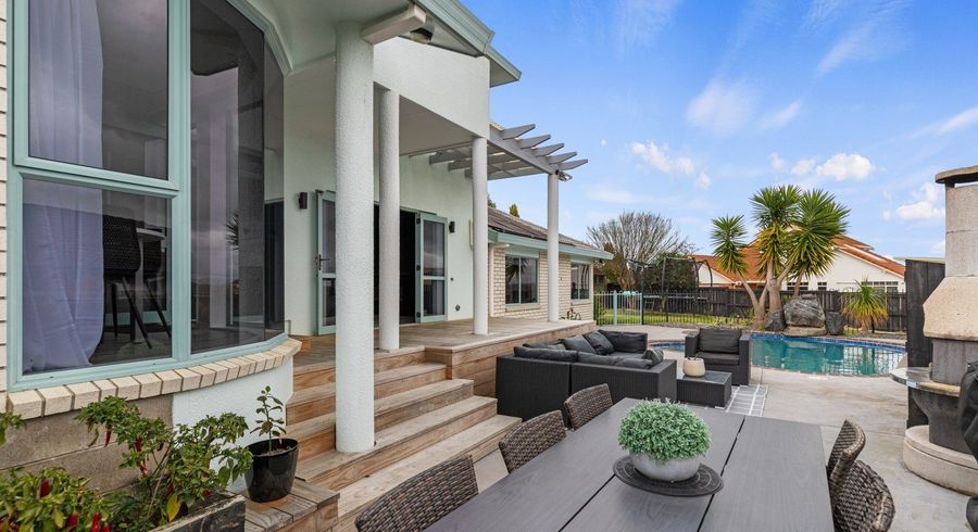 at 248 Grandview Road, Western Heights, Hamilton