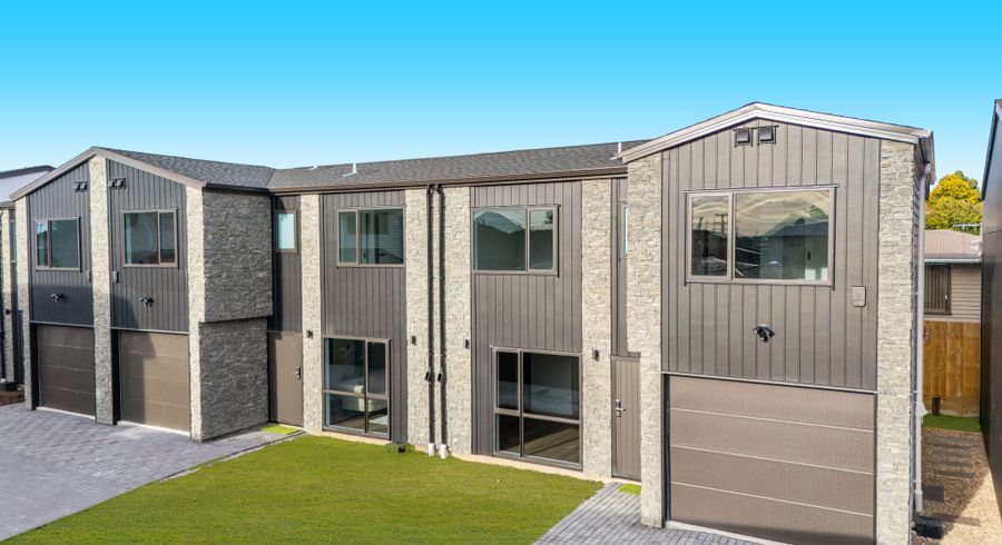  at Lot 3, 8 Woburn Street, Mangere East, Manukau City, Auckland