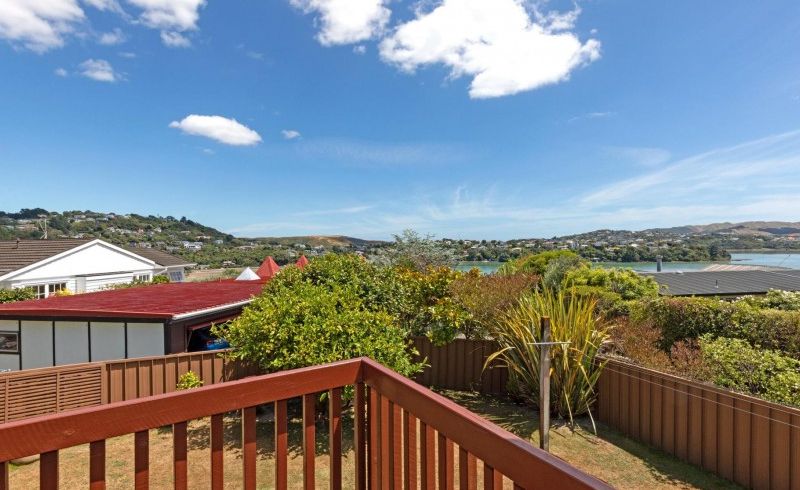  at 20 Spinnaker Drive, Whitby, Porirua