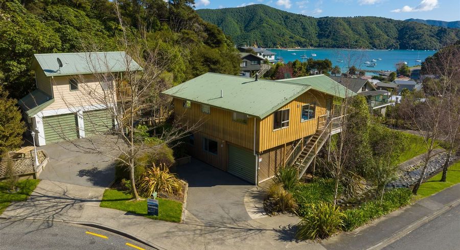  at 21 Amelia Crescent, Waikawa, Picton