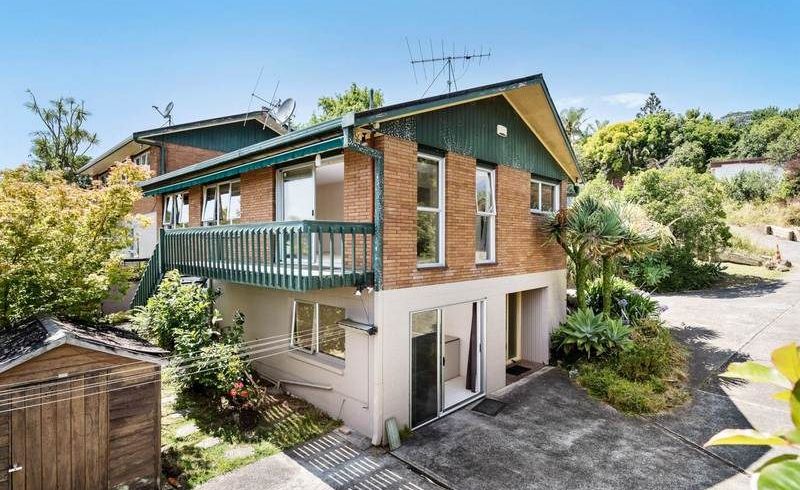  at 1/36 Saddleback Rise, Murrays Bay, Auckland