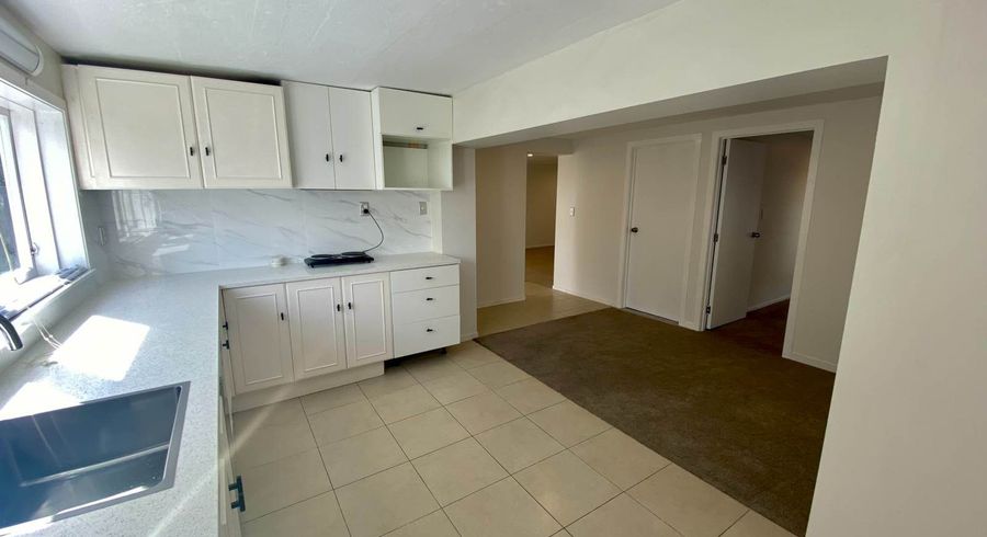 at 51 Bradbury Road, Botany Downs, Manukau City, Auckland