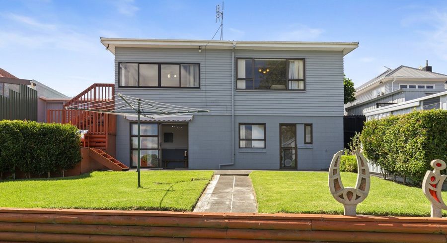  at 16 Prospect Terrace, Pukekohe, Franklin, Auckland