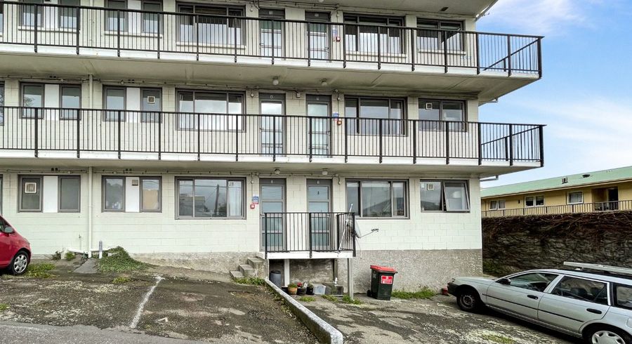  at 2/4 Derby Street, Mount Victoria, Wellington, Wellington