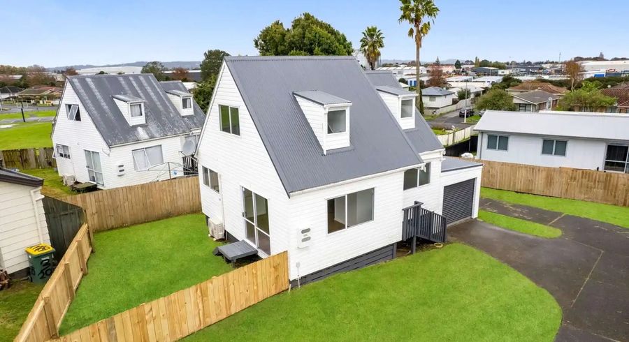  at 1/24 Solveig Place, Randwick Park, Manukau City, Auckland