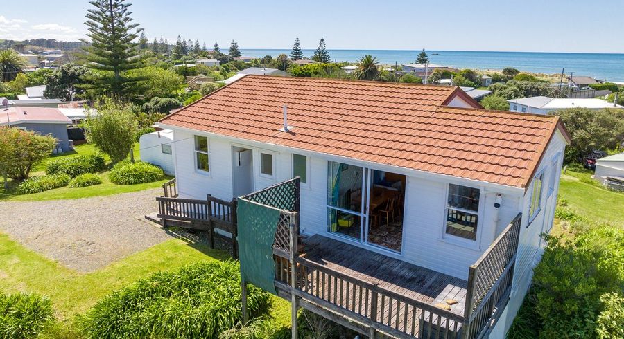  at 51 Pinedale Crescent, Riversdale Beach