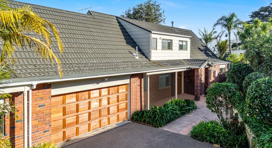  at 10 Janome Place, Bucklands Beach, Manukau City, Auckland