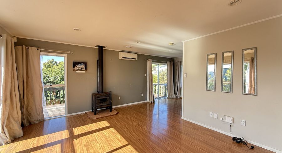  at 3 Celeste Place, Totara Vale, North Shore City, Auckland