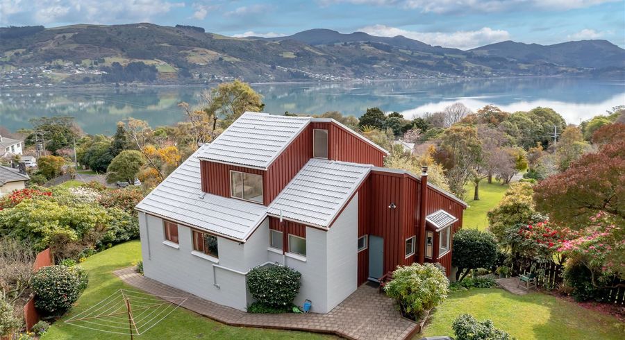  at 22 Howard Street, Macandrew Bay, Dunedin