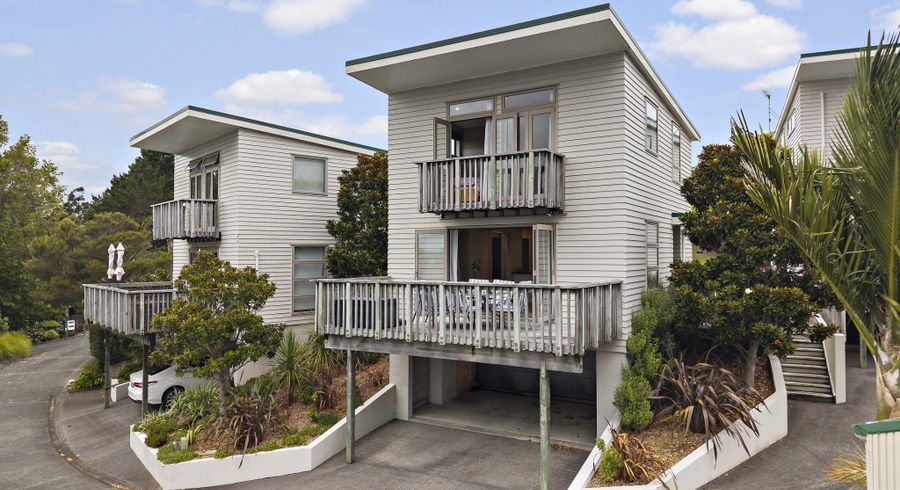  at 4/37 Waipa Street, Birkenhead, North Shore City, Auckland