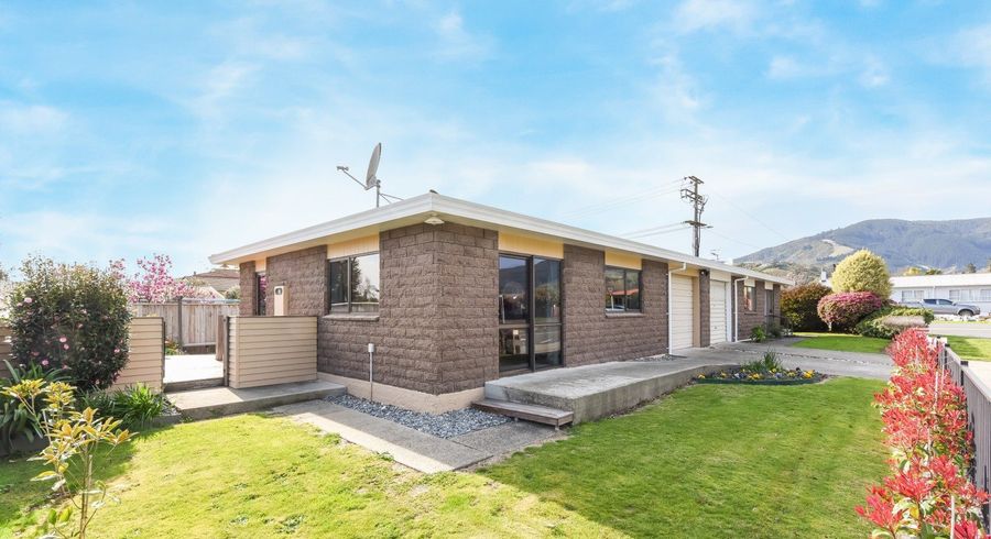  at 2/2 Langbein Street, Stoke, Nelson