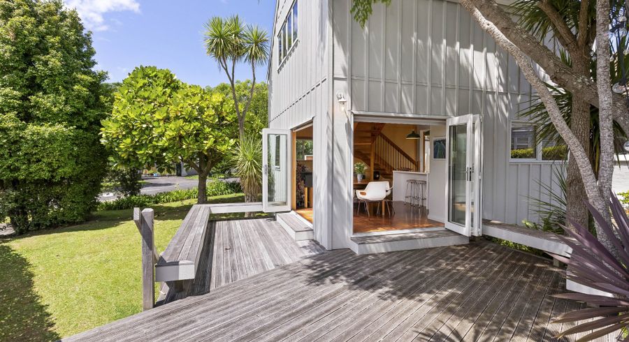  at 7 Kanuka Street, Point Chevalier, Auckland City, Auckland