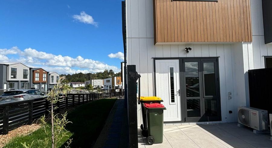  at 42 Long George Drive, Flat Bush, Manukau City, Auckland