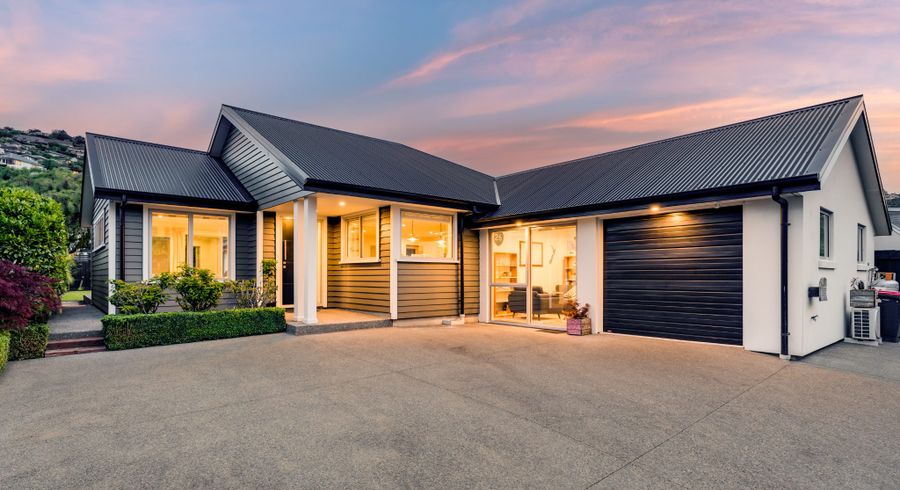  at 94 Centaurus Road, Huntsbury, Christchurch City, Canterbury