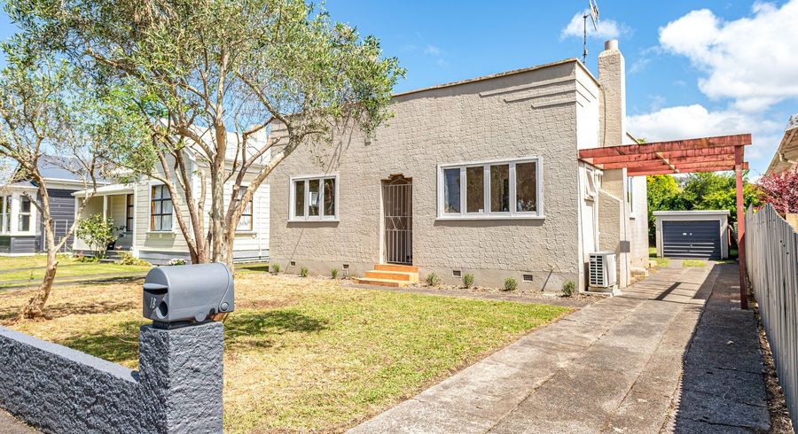  at 18 Seddon Street, Aramoho, Whanganui, Manawatu / Whanganui