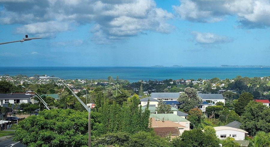  at 19/929-933 East Coast Road, Torbay, North Shore City, Auckland