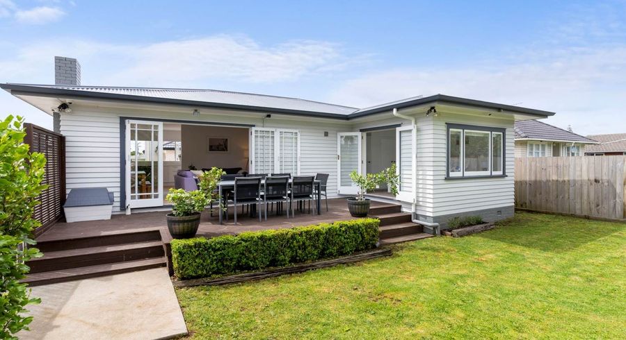  at 38 Tamatea Avenue, Point England, Auckland