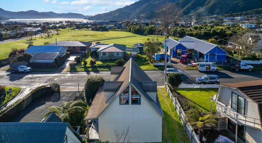  at 4A Beach Road, Waikawa, Picton