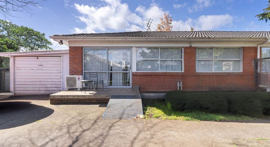  at 4/8 Maunu Road, Papatoetoe, Manukau City, Auckland