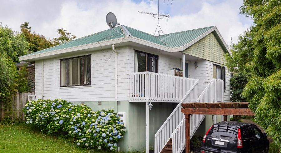  at Torbay, North Shore City, Auckland