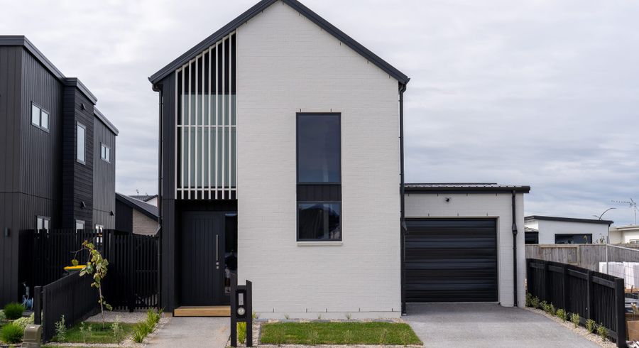  at 8 Overton Crescent, Rototuna, Hamilton, Waikato