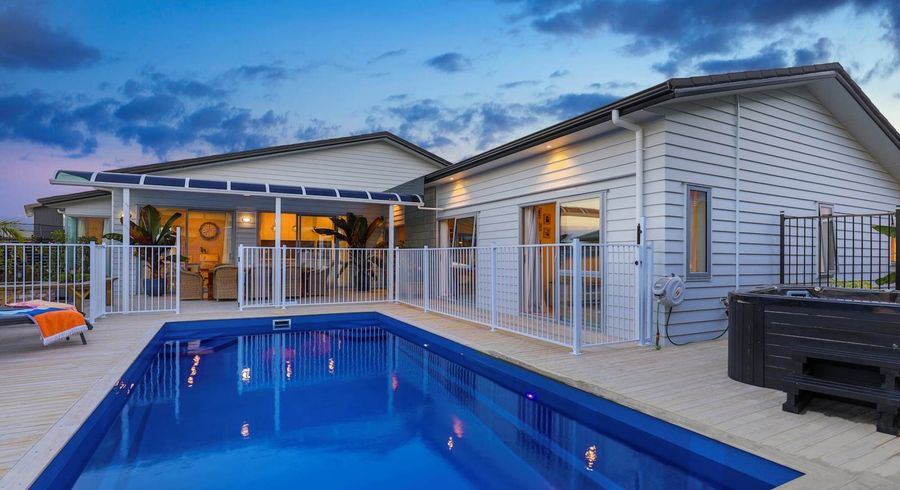  at 8 Davey Crescent, Orewa, Orewa