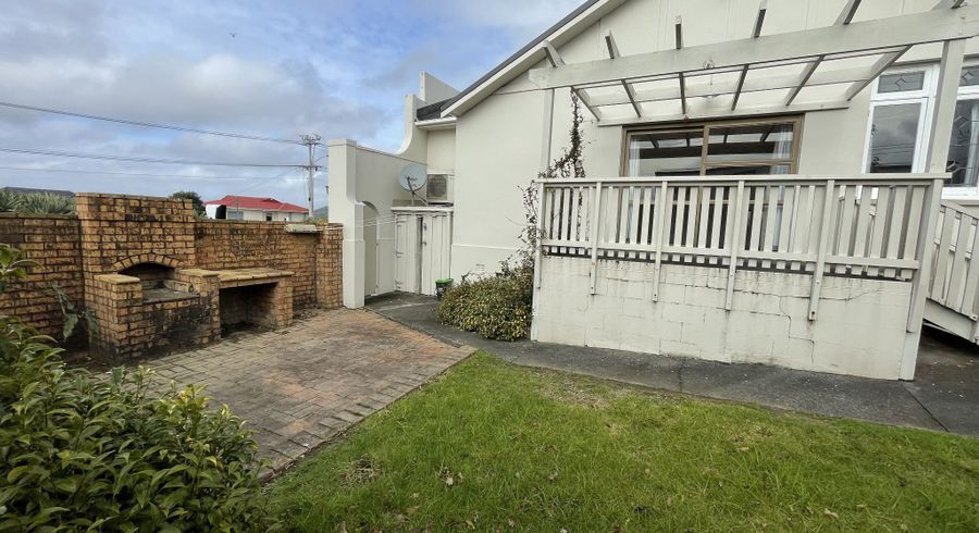  at 40 Te Atatu Road, Te Atatu South, Waitakere City, Auckland