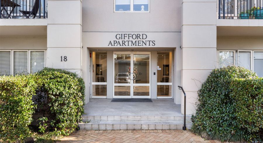 at 1B/18 Joseph Banks Terrace, Remuera, Auckland