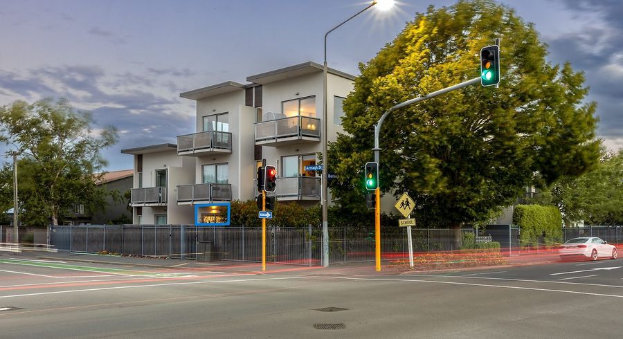  at 2/318 Barbadoes Street, City Centre, Christchurch City, Canterbury