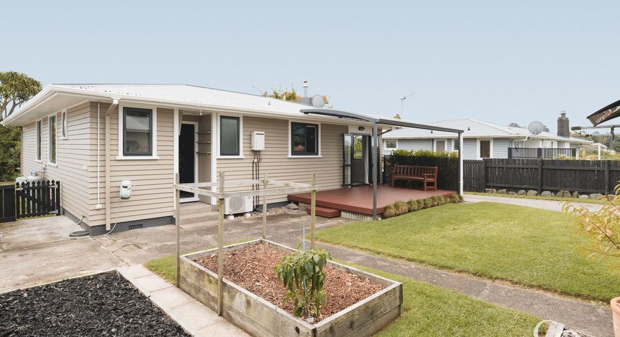  at 13 Bristol Avenue, Brookfield, Tauranga, Bay Of Plenty