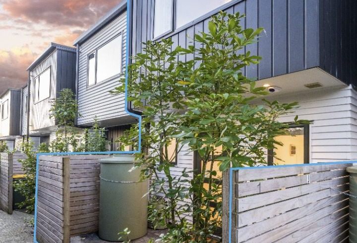  at 2/46 Te Kanawa Crescent, Henderson, Waitakere City, Auckland