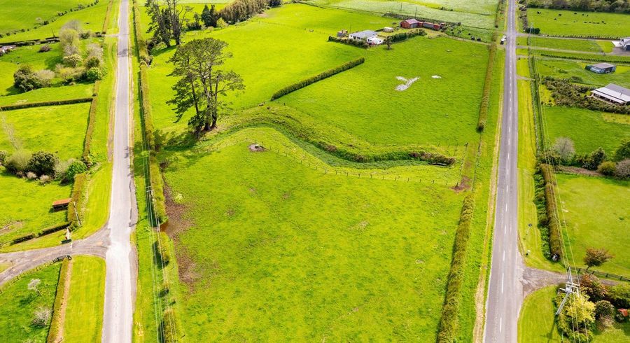  at 221 Stanley Road, Stratford East, Stratford, Taranaki