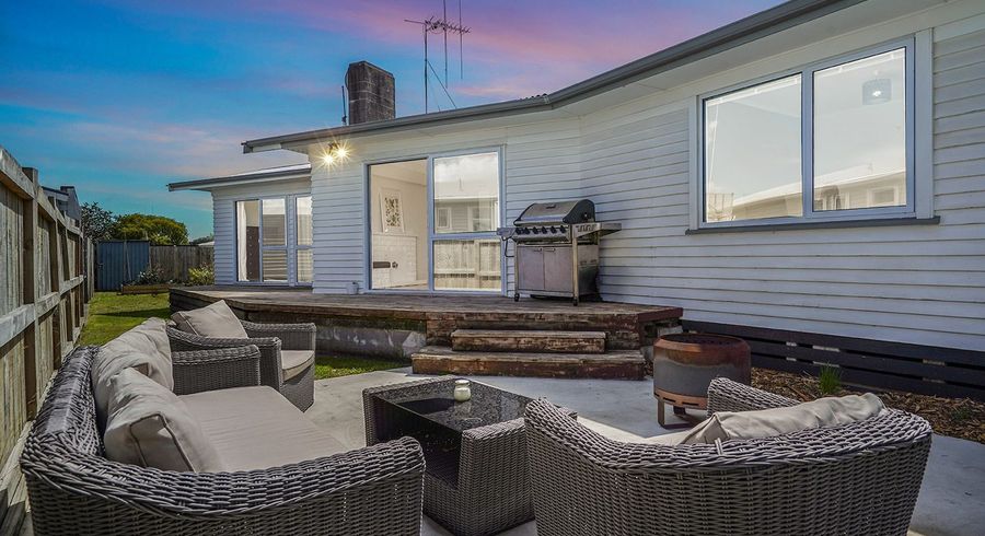  at 11 Katherine Place, Melville, Hamilton