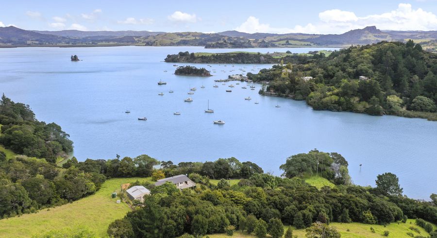  at 225 Okura Bay Road, Totara North