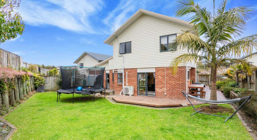  at 18 Foundation Place, Glen Eden, Auckland