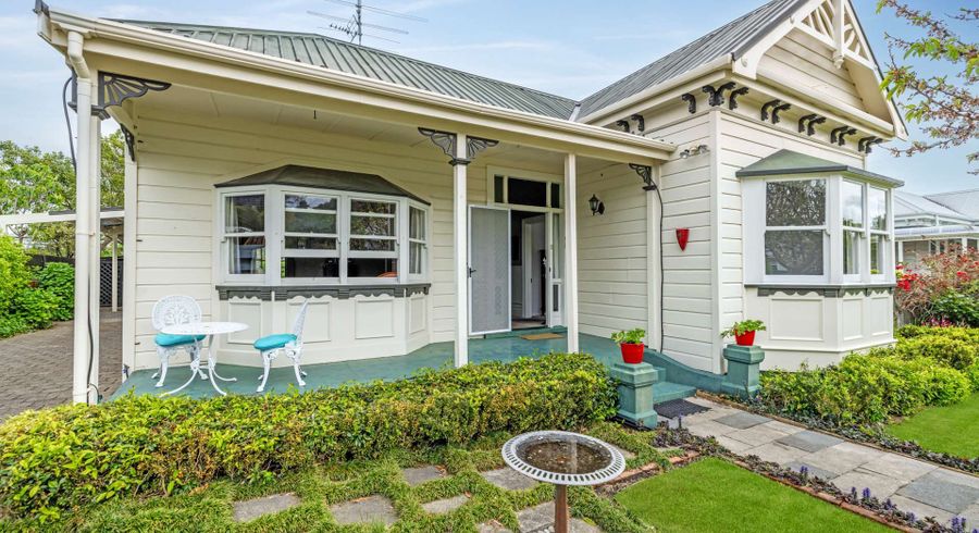  at 2 Central Street, Whataupoko, Gisborne