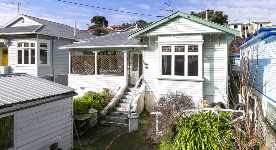  at 39 Hohiria Road, Hataitai, Wellington