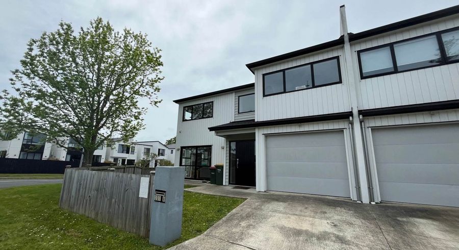  at 207A Fisher Parade, Farm Cove, Manukau City, Auckland