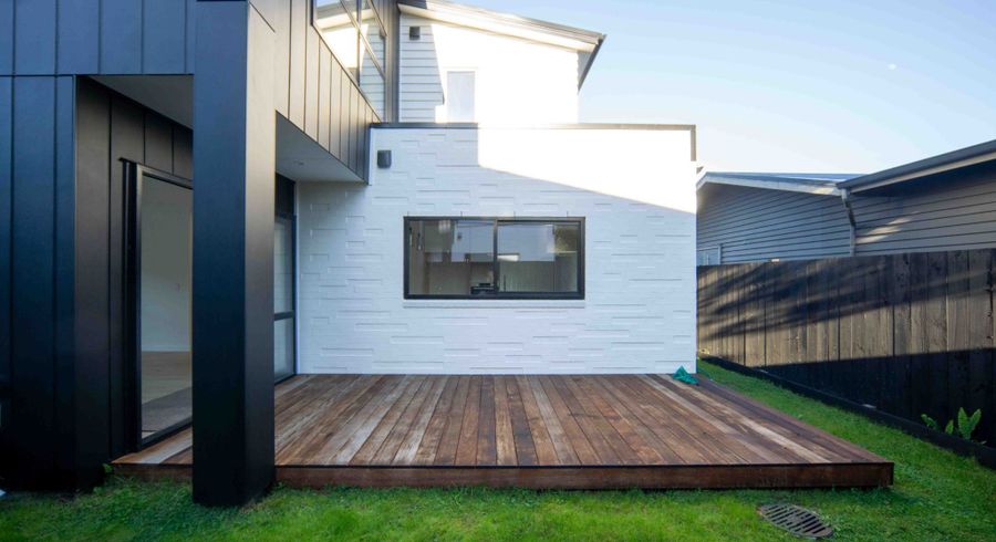  at 2/11 Comries Road, Chartwell, Hamilton, Waikato
