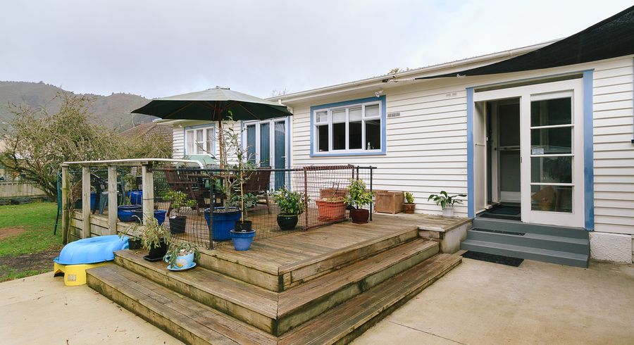  at 6 Devon Street, Wainuiomata, Lower Hutt