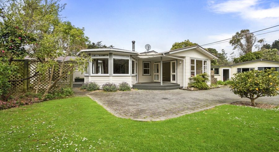  at 393 Aokautere Drive, Palmerston North