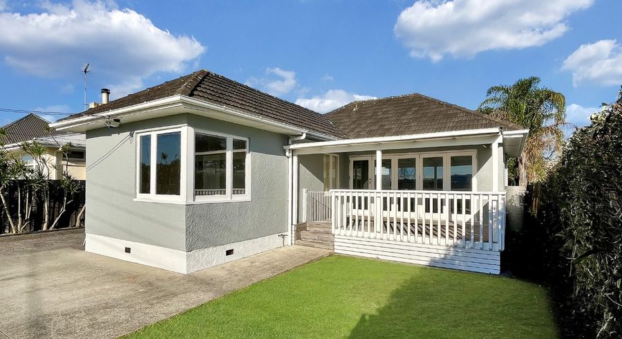  at 12 Waterfront Road, Mangere Bridge, Manukau City, Auckland