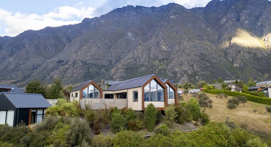  at 4 McKellar Drive, Jacks Point, Queenstown-Lakes, Otago